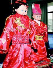 机器人演《钗头凤》